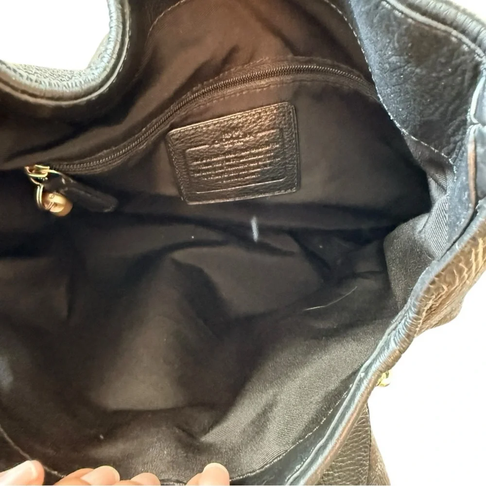 Coach Black Pebbled Leather Shoulder Tote Bag Gold Hardware casual‎ quiet luxury